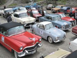 Klasik otomobiller Erzurum'dan geçecek